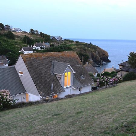 Spinnaker Cadgwith Holiday Home Eksteriør bilde