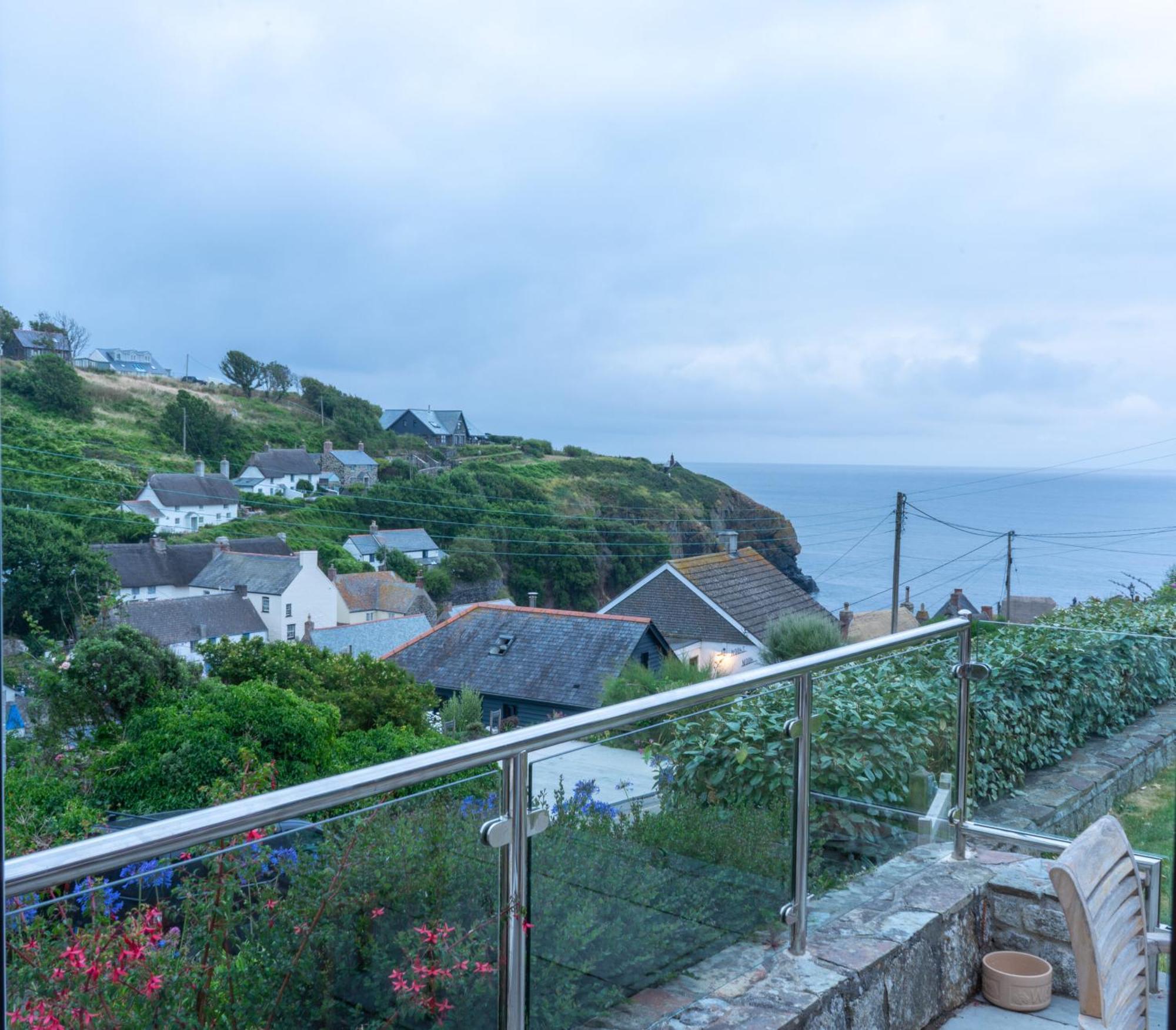 Spinnaker Cadgwith Holiday Home Eksteriør bilde
